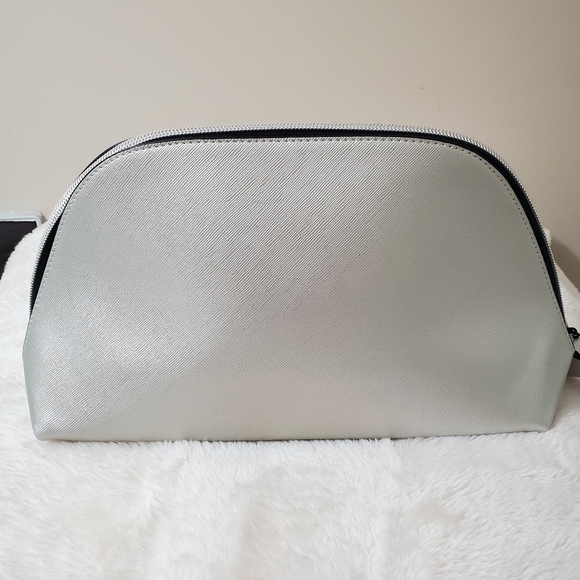 French Connection luxury toiletry bag/makeup bag - Picture 7 of 10